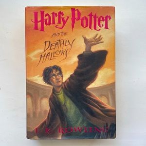 Harry Potter and the Deathly Hallows Hardcover Book/Novel - Book 7